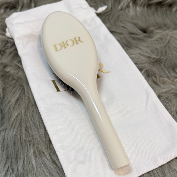 Dior Ivory Hair Brush with Black Bristles - Picture 3 of 4